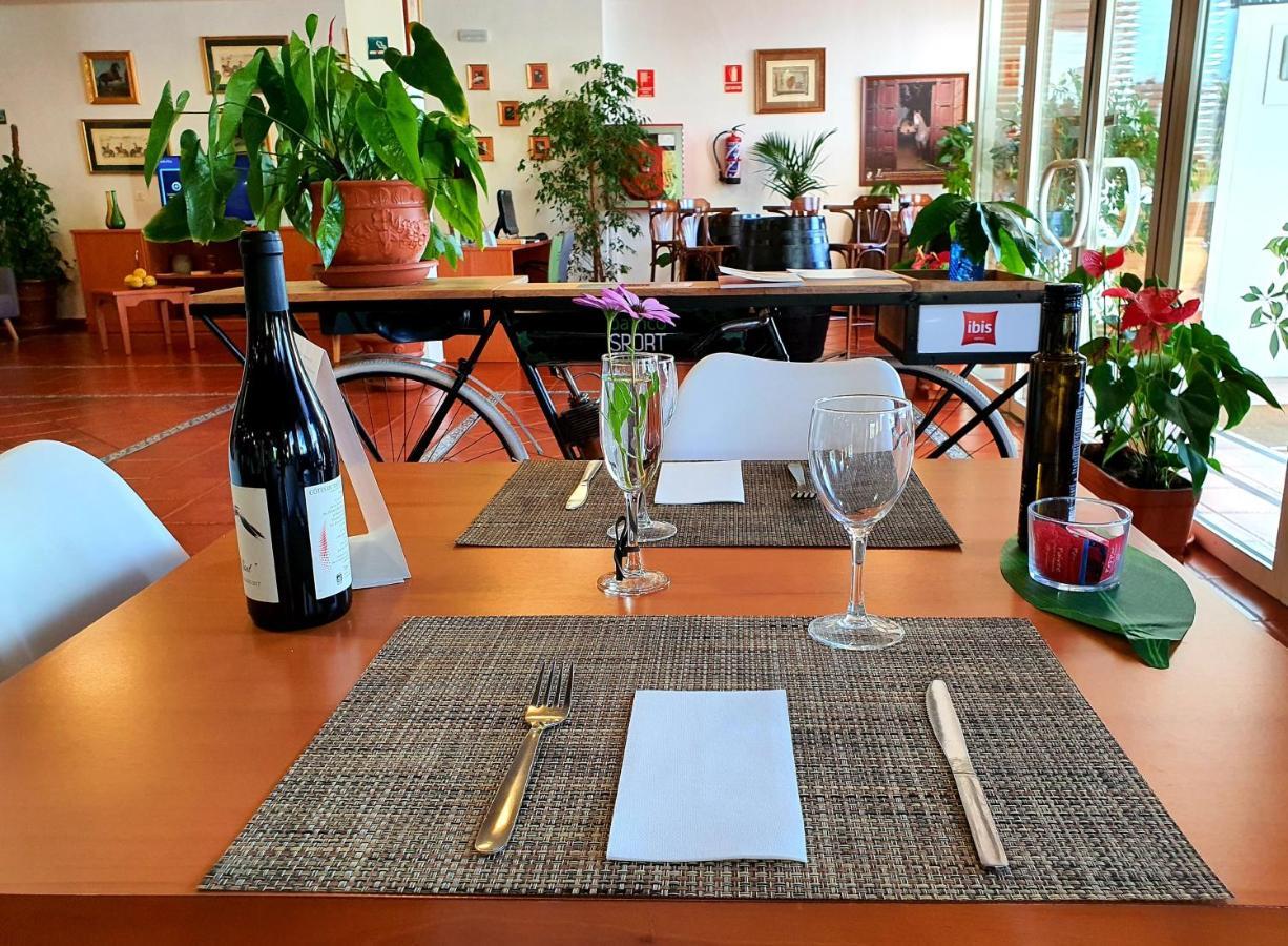 Hotel Ibis Jerez De La Frontera Cadiz Zewnętrze zdjęcie