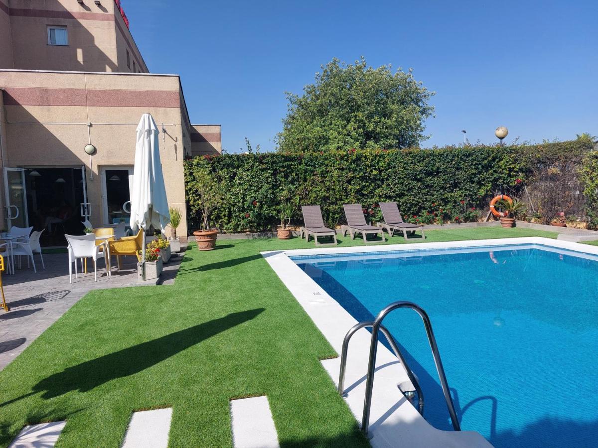 Hotel Ibis Jerez De La Frontera Cadiz Zewnętrze zdjęcie